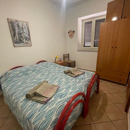 Appartamento Al Centro Di Ustica Isola di Ustica エクステリア 写真